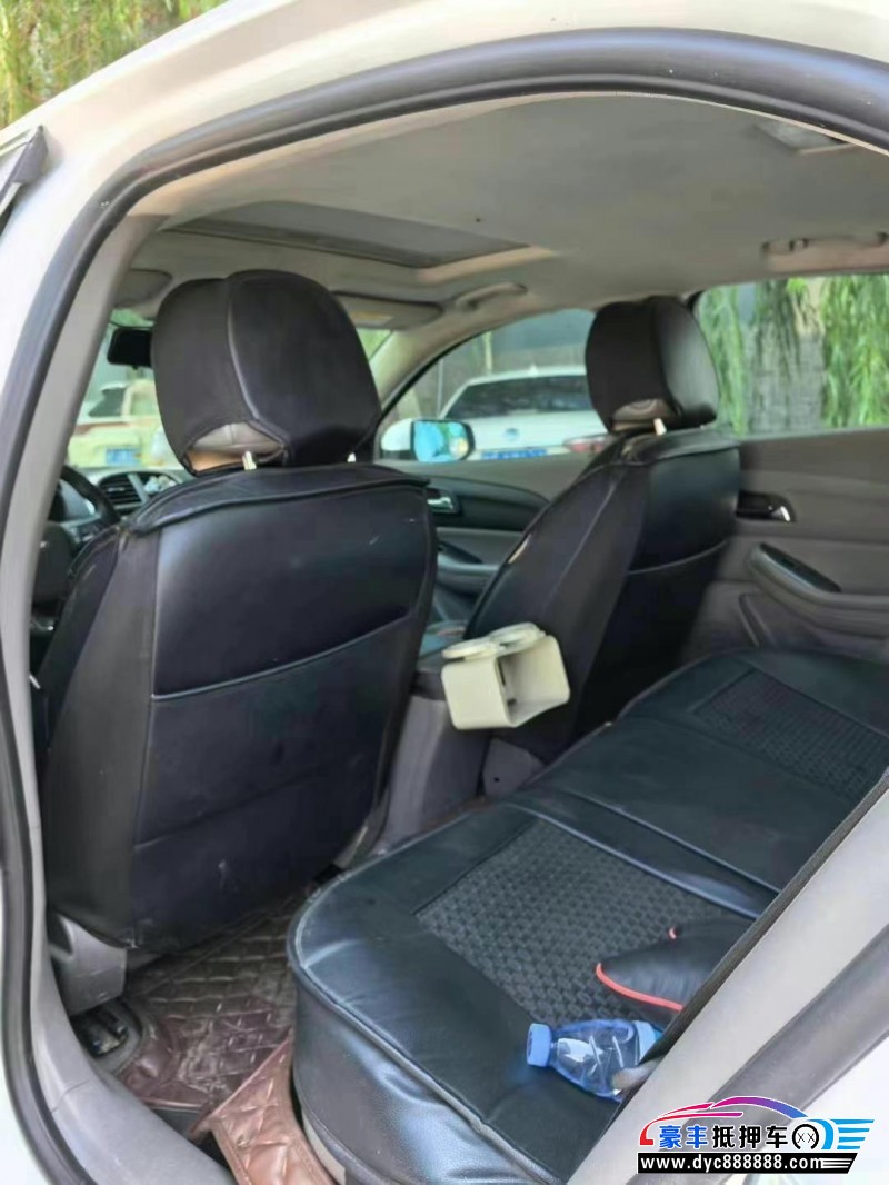 15年雪佛兰迈锐宝轿车抵押车出售