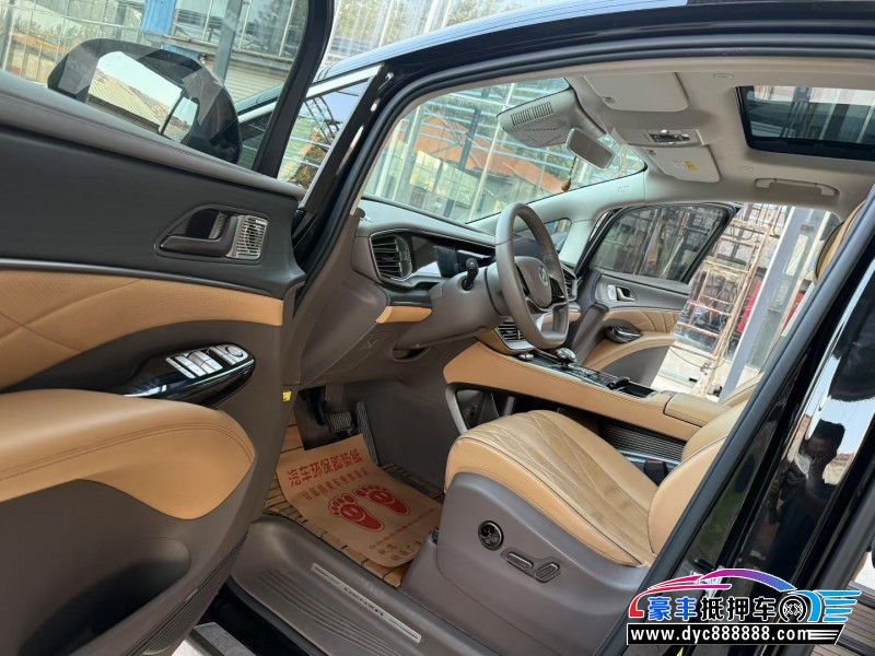 23年腾势D9MPV抵押车出售