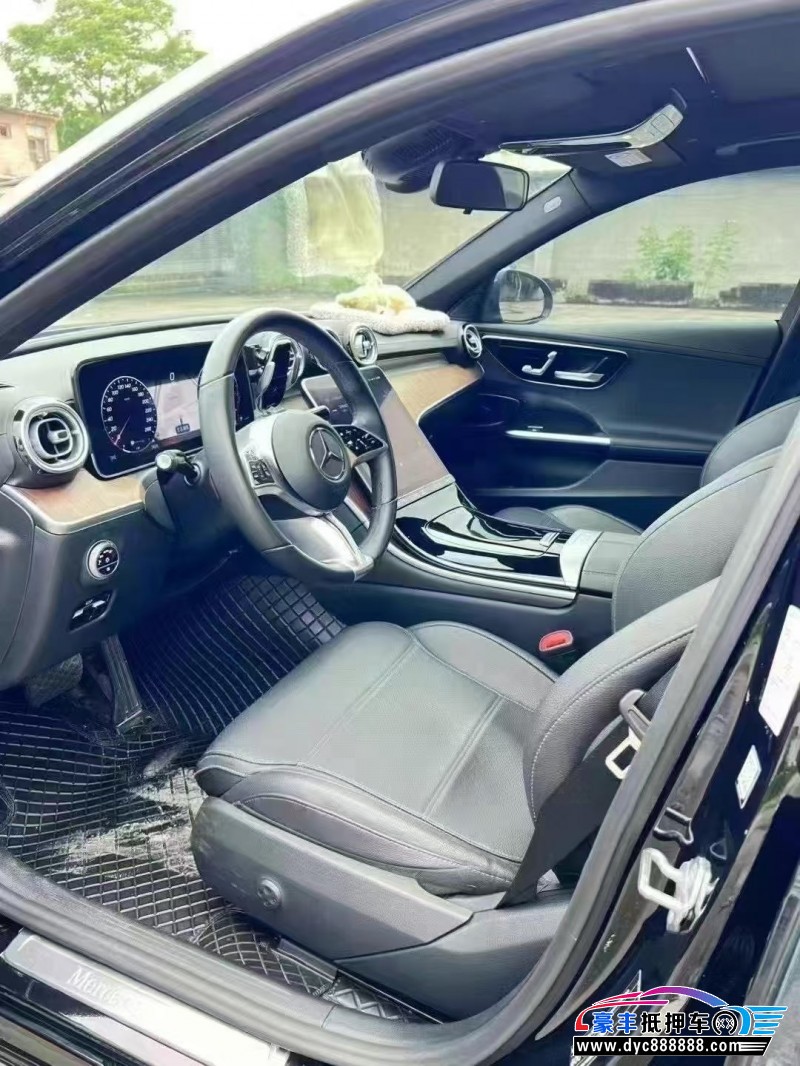 23年奔驰C轿车抵押车出售