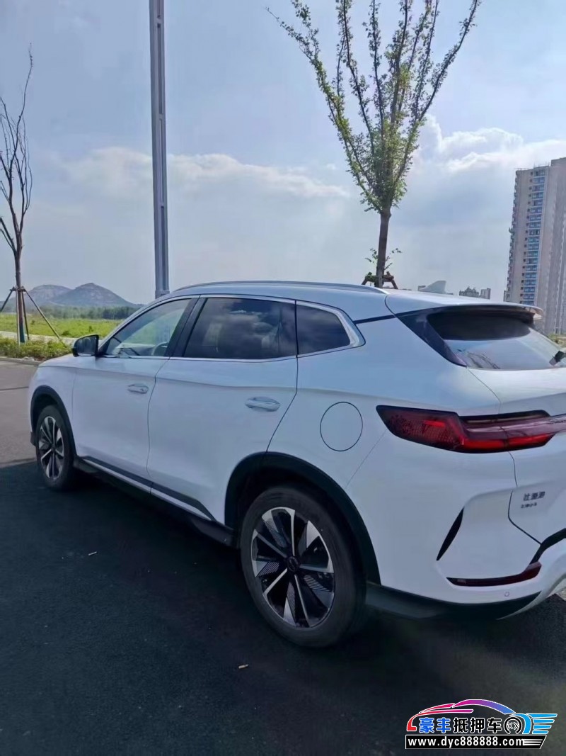 25年比亚迪宋轿车抵押车出售