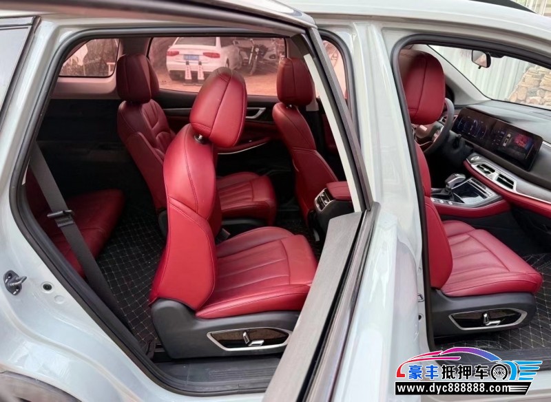 22年东风风光580轿车抵押车出售