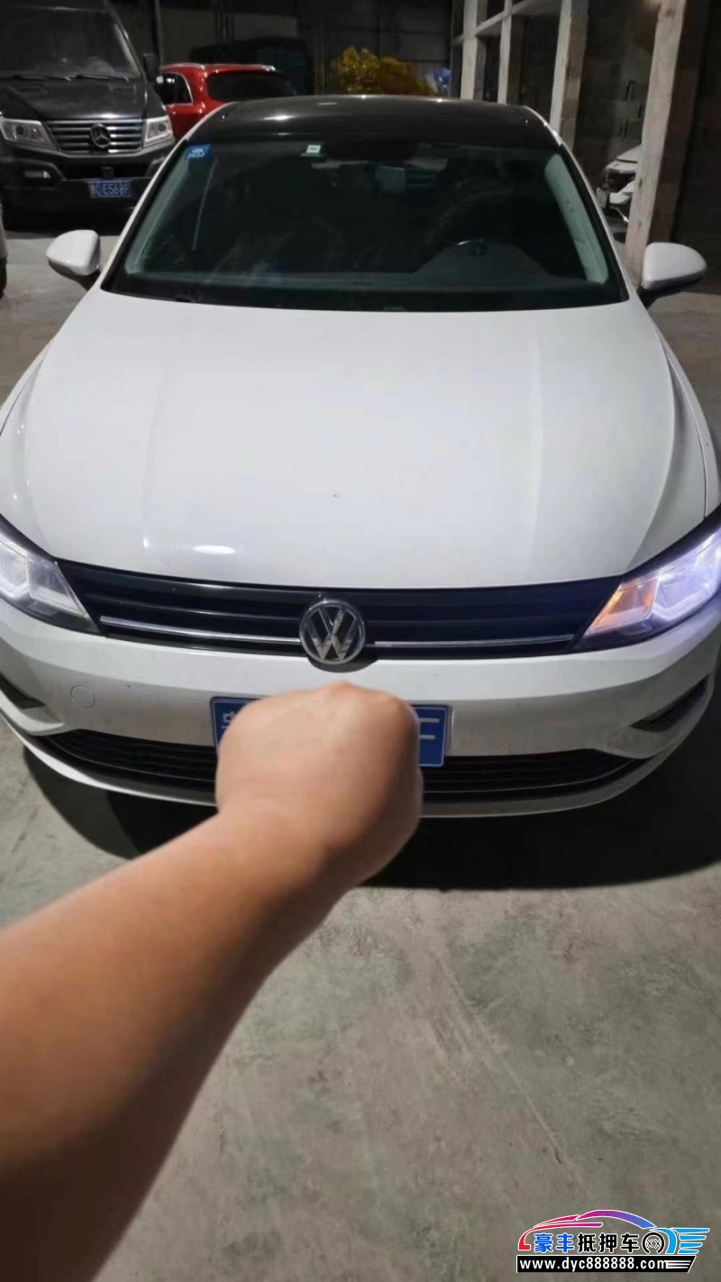 18年大众凌渡轿车抵押车出售