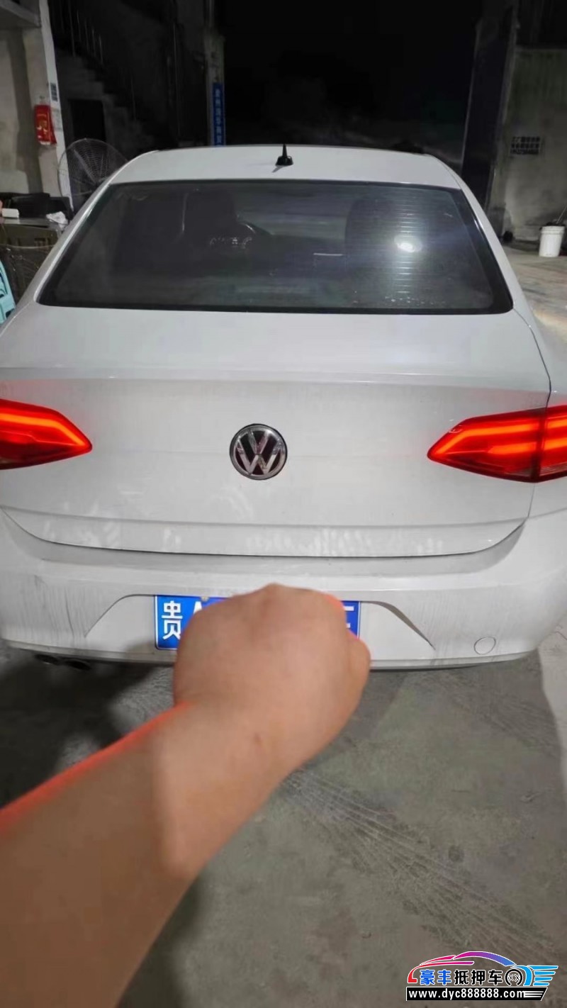 18年大众凌渡轿车抵押车出售