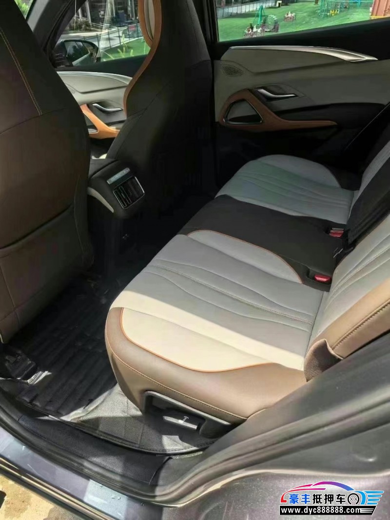 22年比亚迪宋轿车抵押车出售