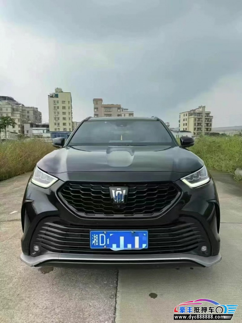 23年丰田皇冠轿车抵押车出售