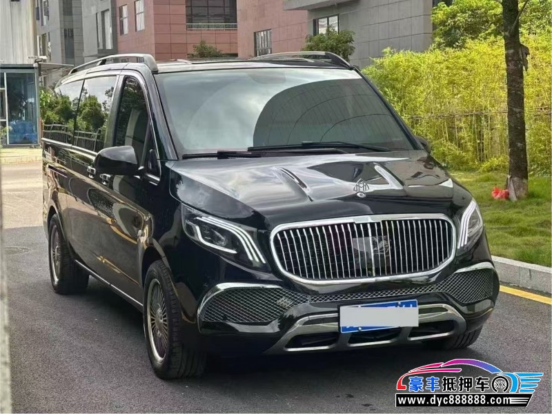 24年奔驰威霆轿车抵押车出售