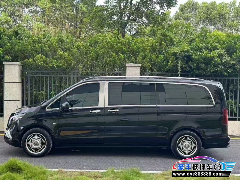 24年奔驰威霆轿车抵押车出售