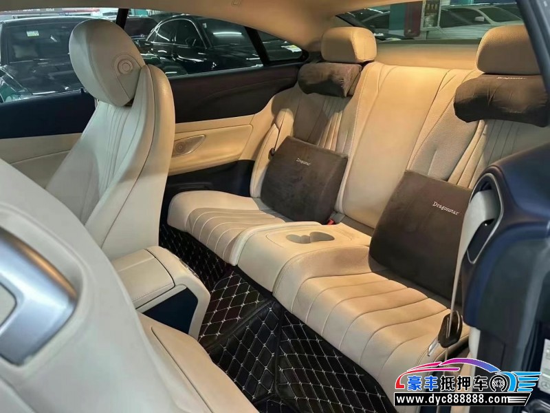 20年奔驰E轿车抵押车出售