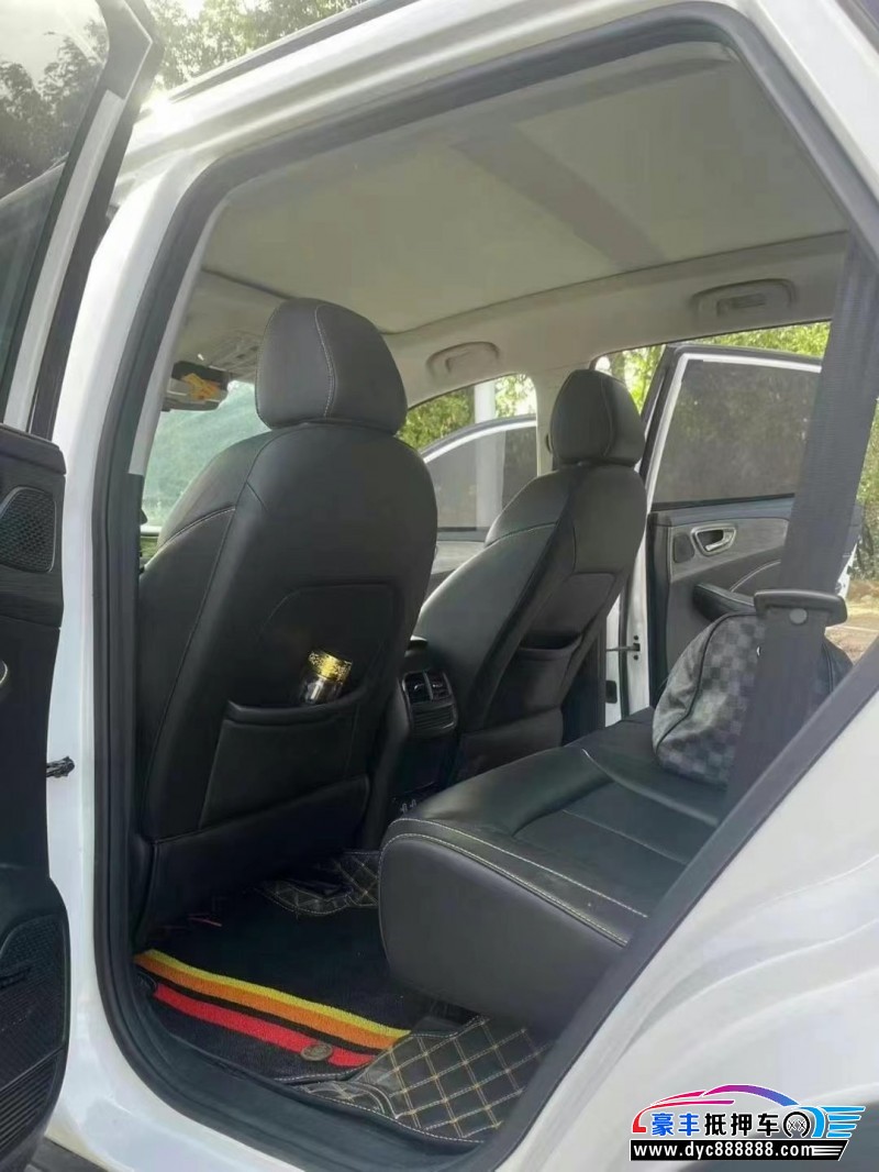 23年荣威RX5轿车抵押车出售