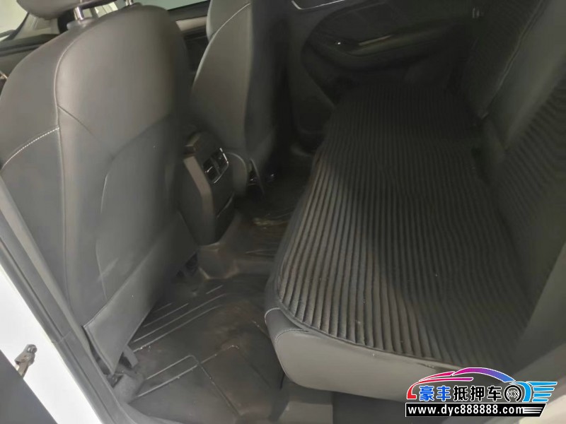 19年荣威RX5轿车抵押车出售