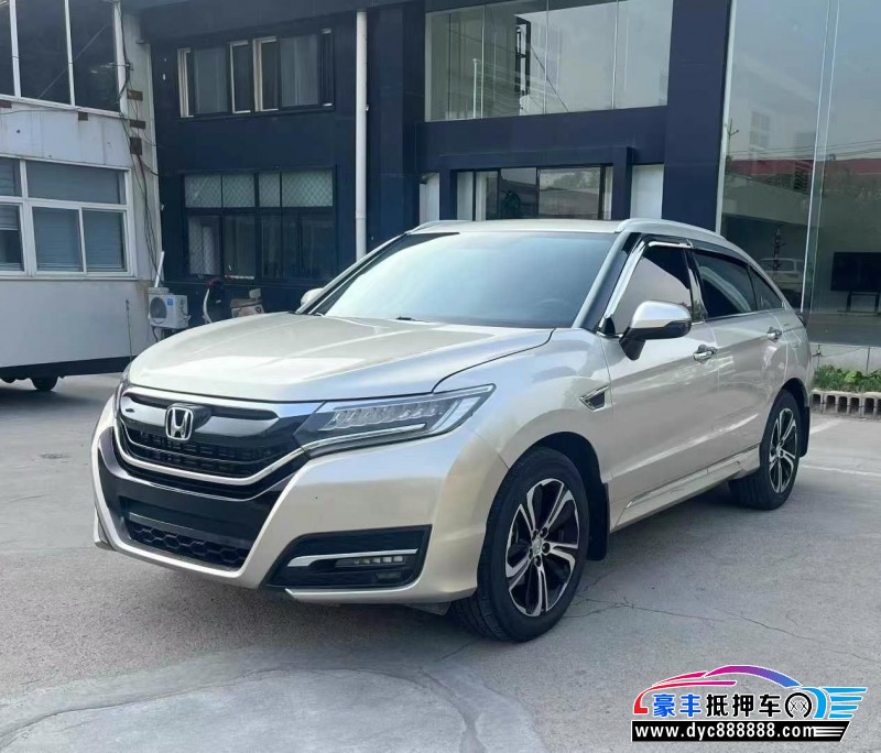 17年本田UR-V轿车抵押车出售