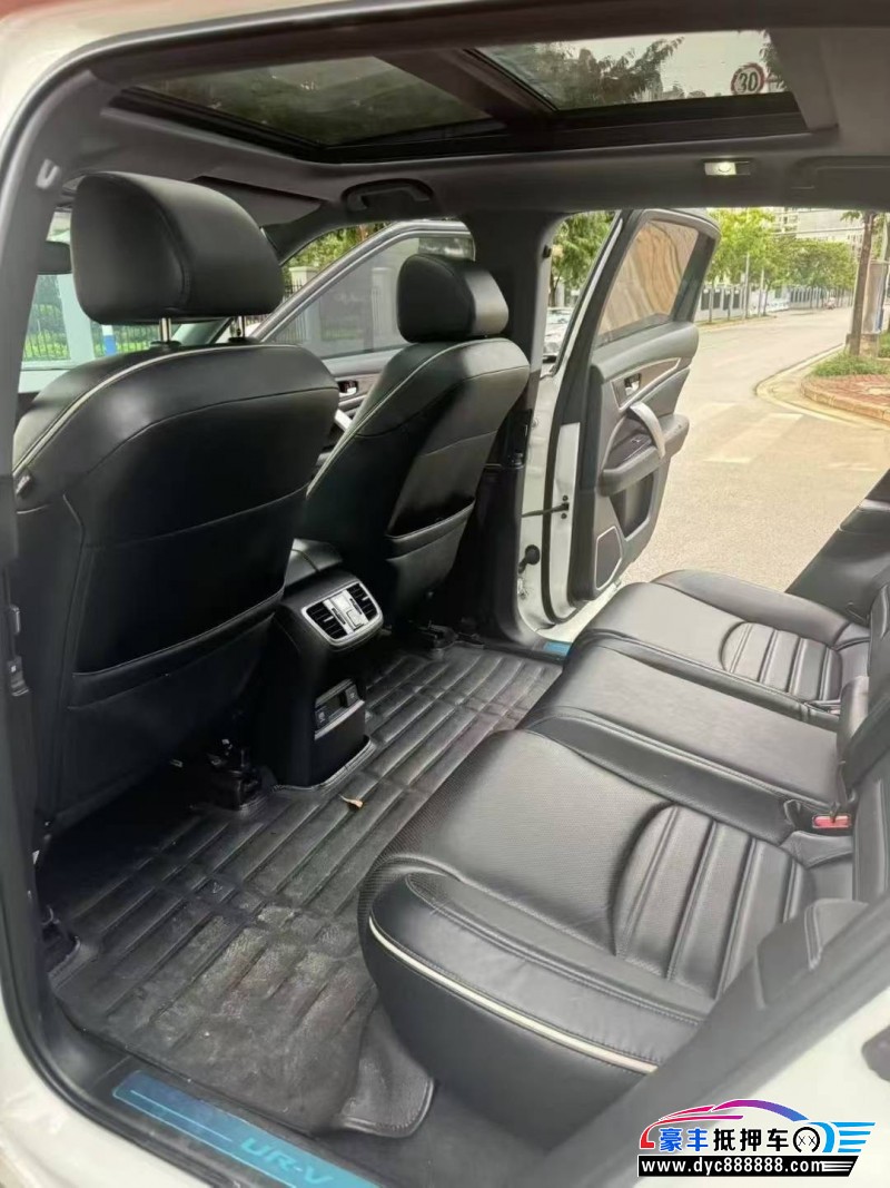 19年本田UR-V轿车抵押车出售