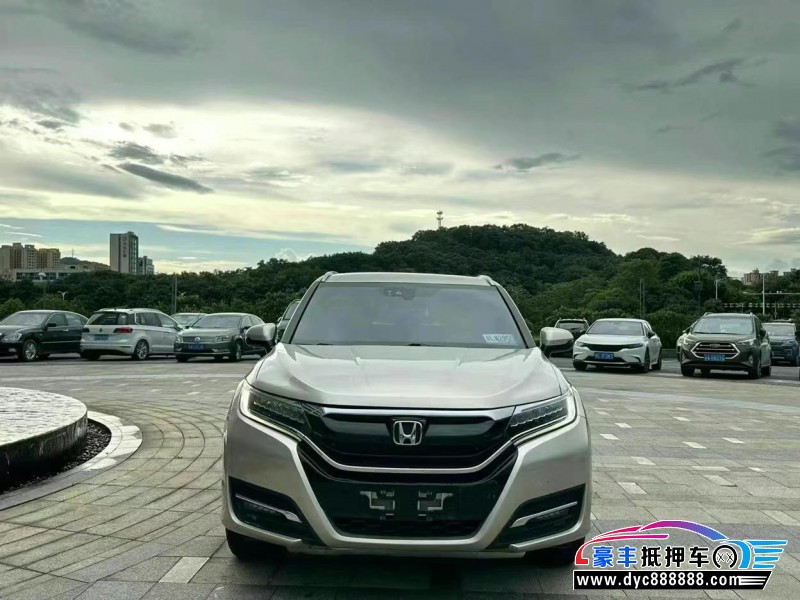 19年本田UR-V轿车抵押车出售