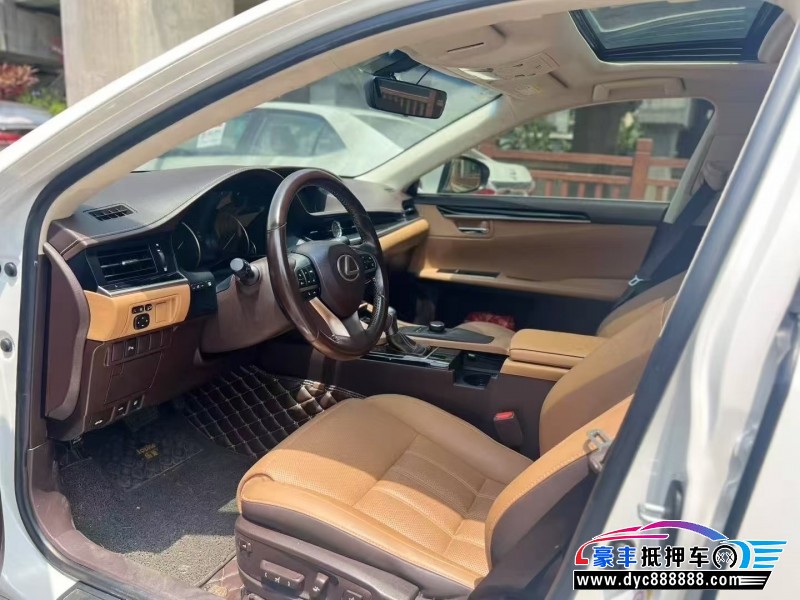 16年雷克萨斯ES轿车抵押车出售