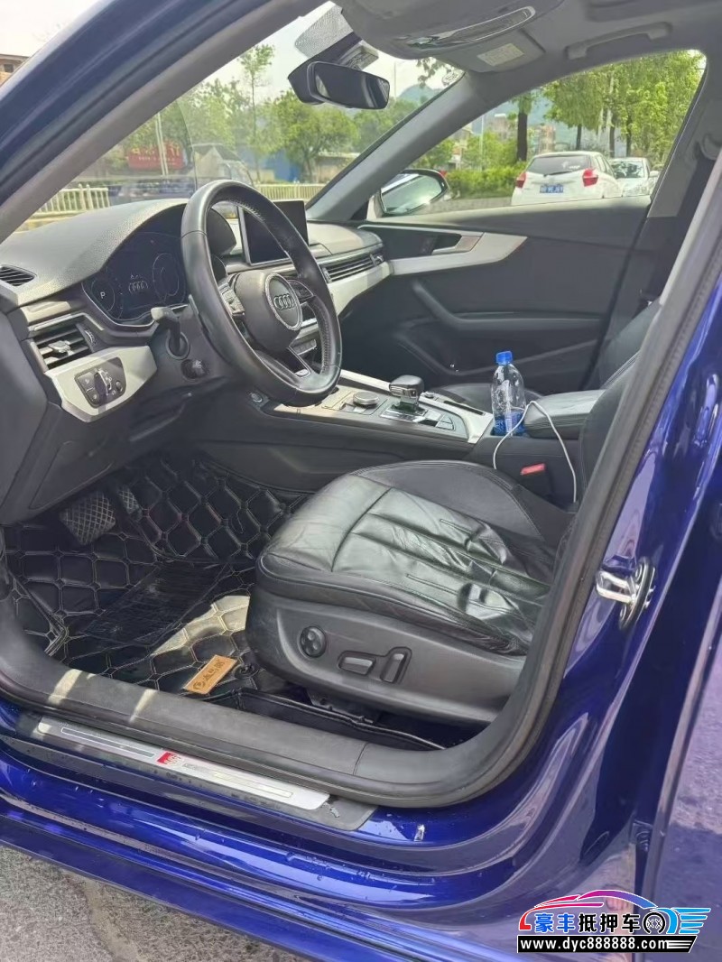 19年奥迪A4L轿车抵押车出售