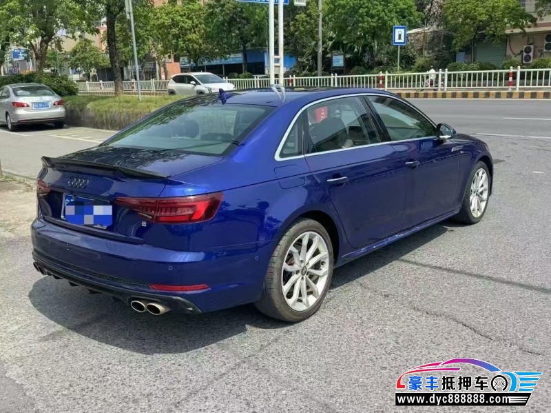 19年奥迪A4L轿车抵押车出售