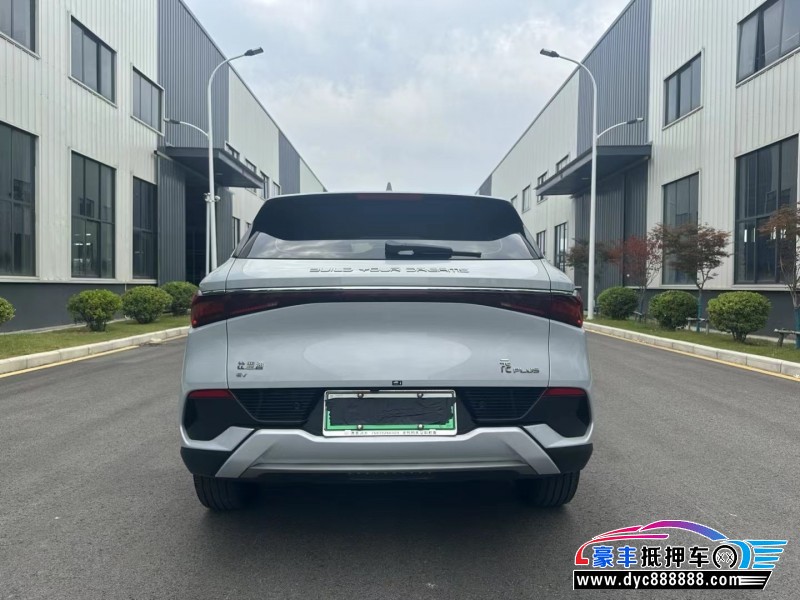 24年比亚迪元轿车抵押车出售