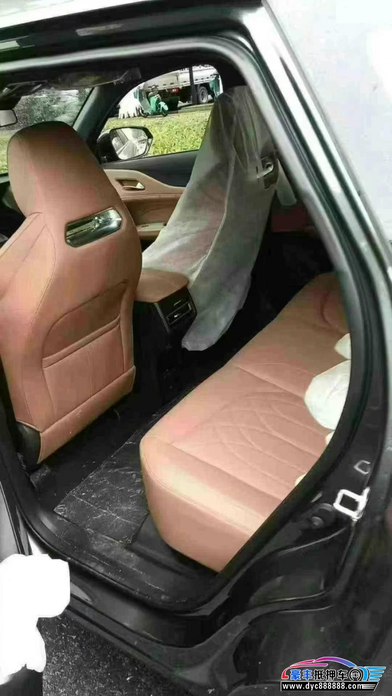 25年长安长安UNI轿车抵押车出售