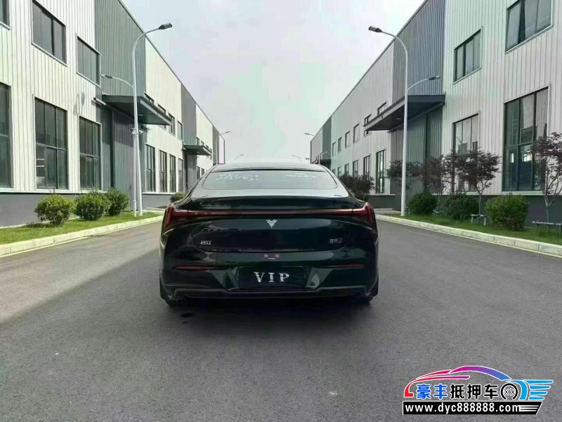 23年哪吒S轿车抵押车出售