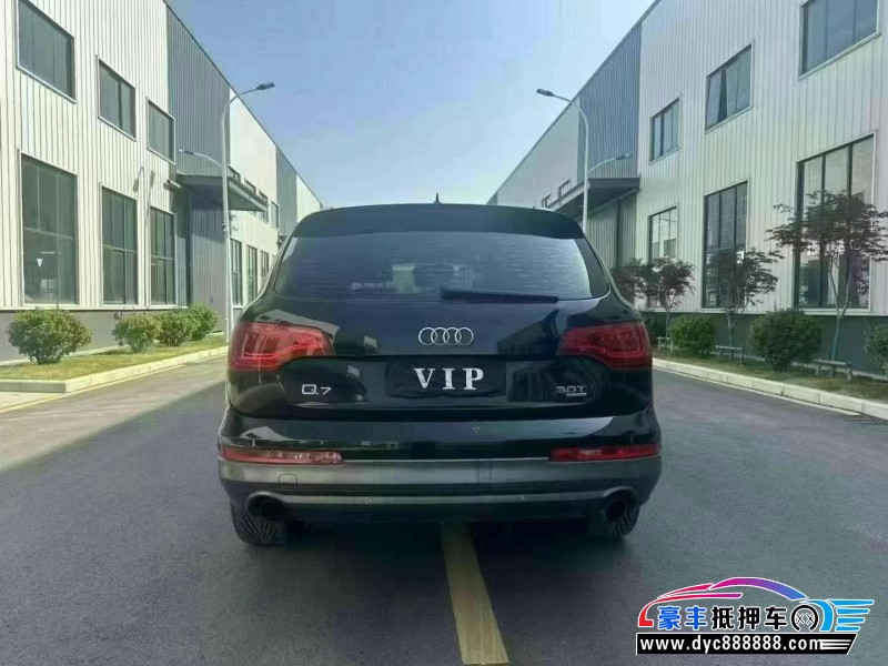 11年奥迪Q7轿车抵押车出售