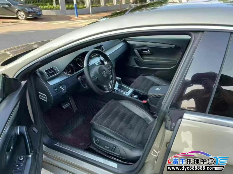 15年大众CC轿车抵押车出售