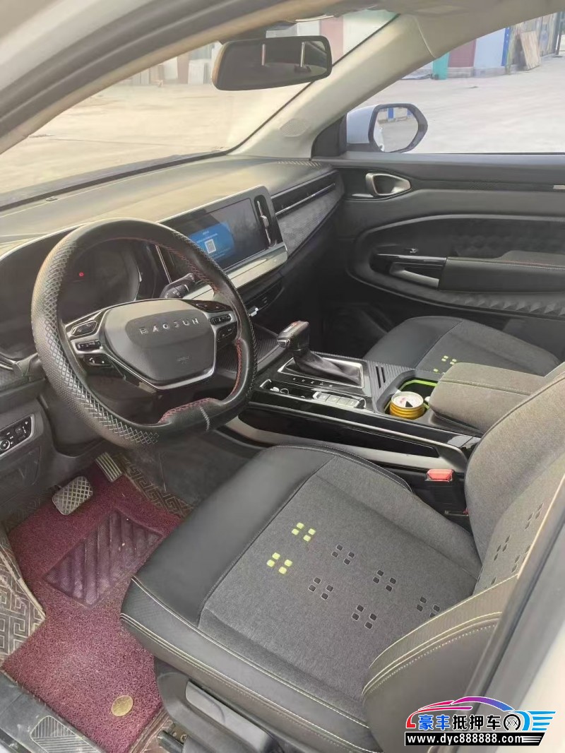 20年宝骏宝骏RM5轿车抵押车出售