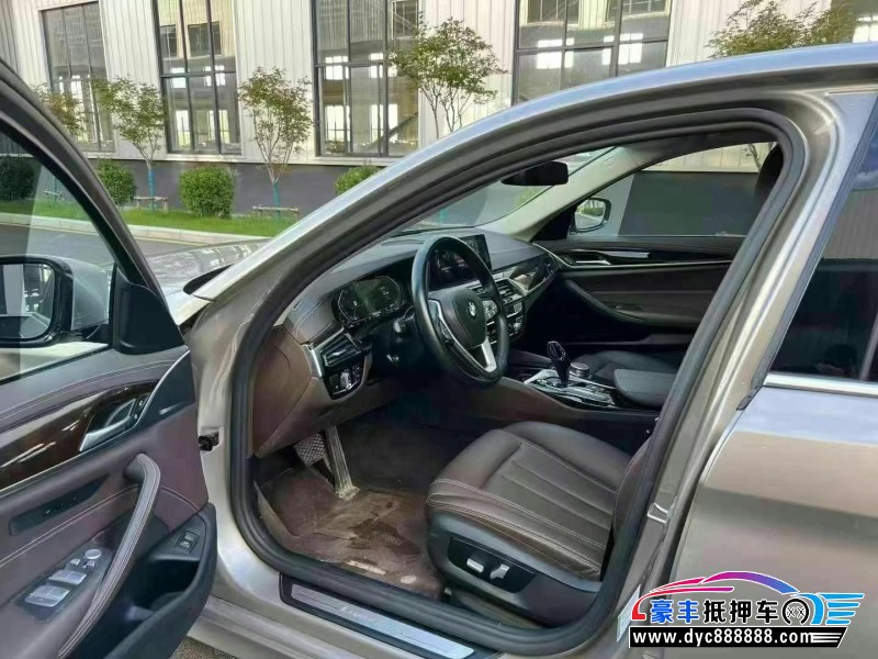 20年宝马5系轿车抵押车出售