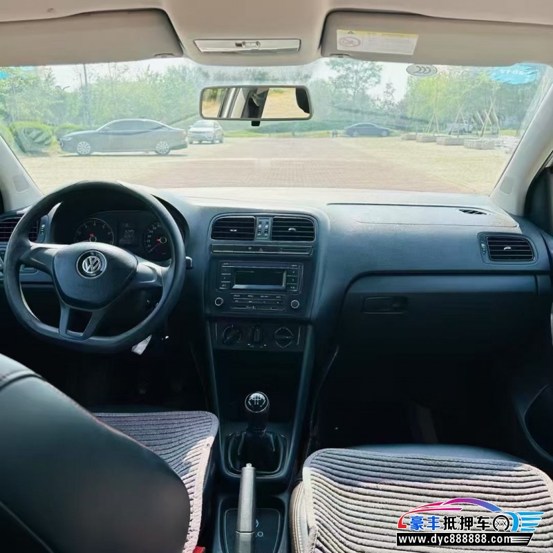 15年大众polo轿车抵押车出售