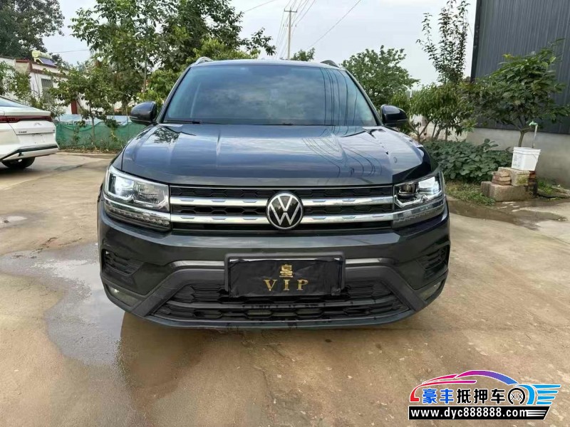 抵押车出售21年大众途岳轿车