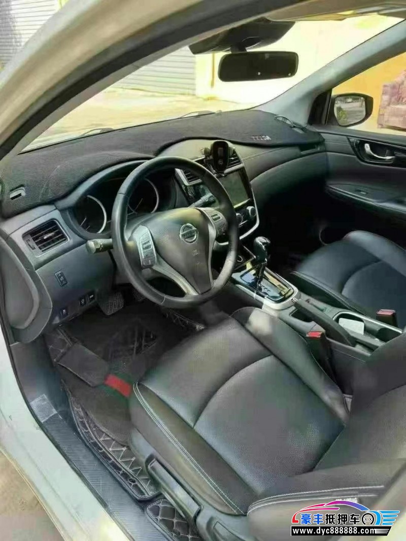 22年日产骐达轿车抵押车出售