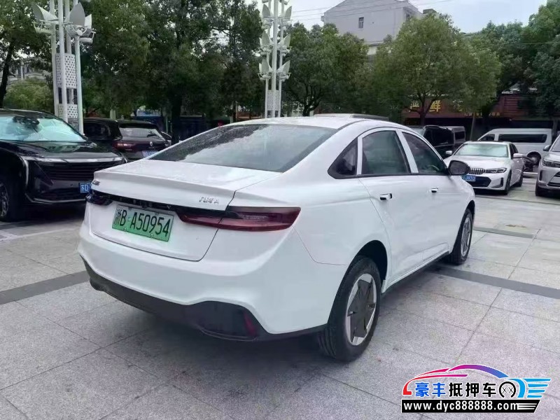24年吉利几何轿车抵押车出售