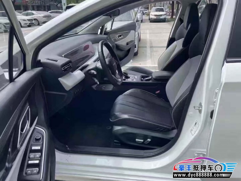 24年北汽新能源EU系列轿车抵押车出售