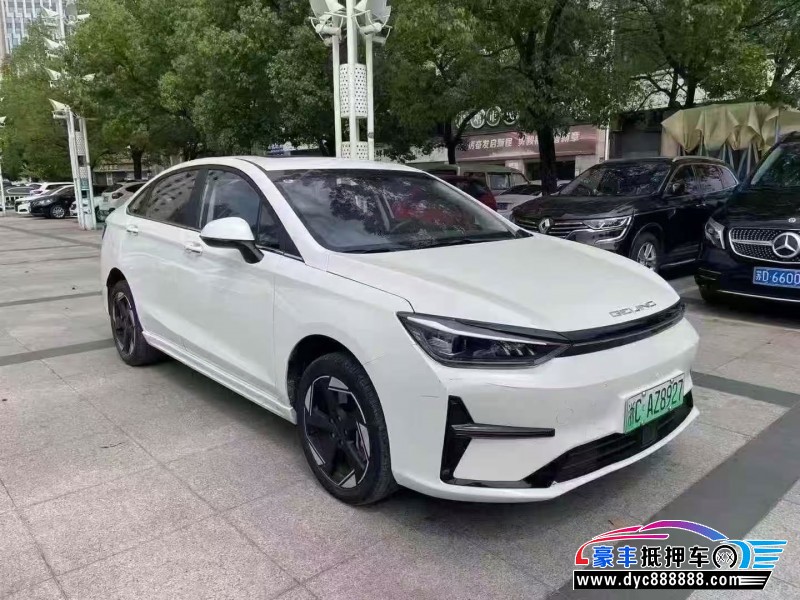 24年北汽新能源EU系列轿车抵押车出售