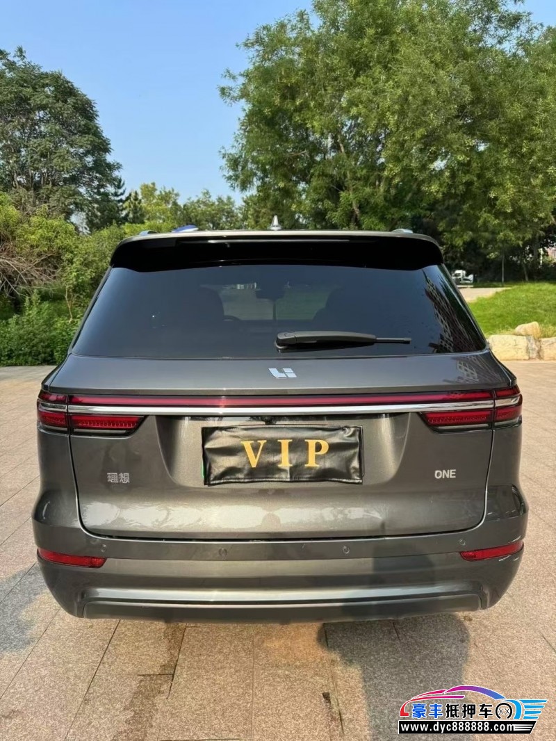 21年理想ONE轿车抵押车出售