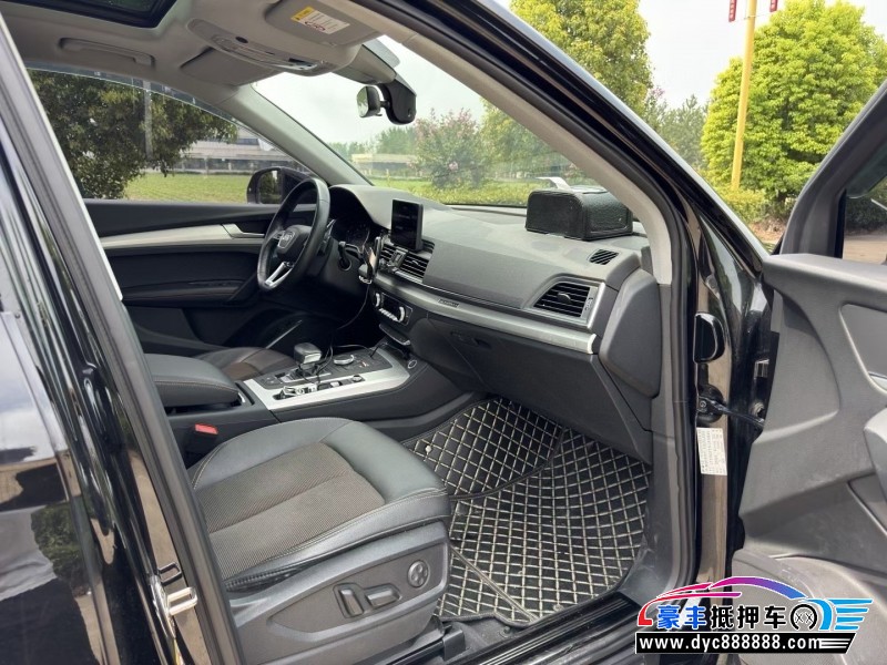 20年奥迪Q5轿车抵押车出售