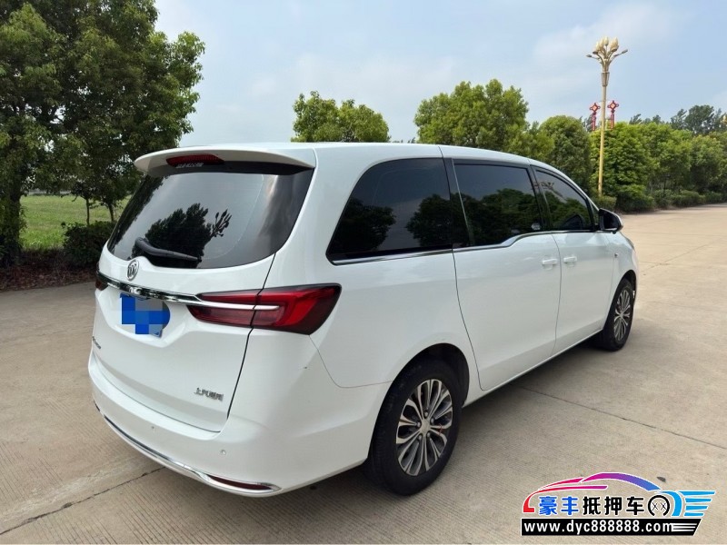 21年别克GL8轿车抵押车出售