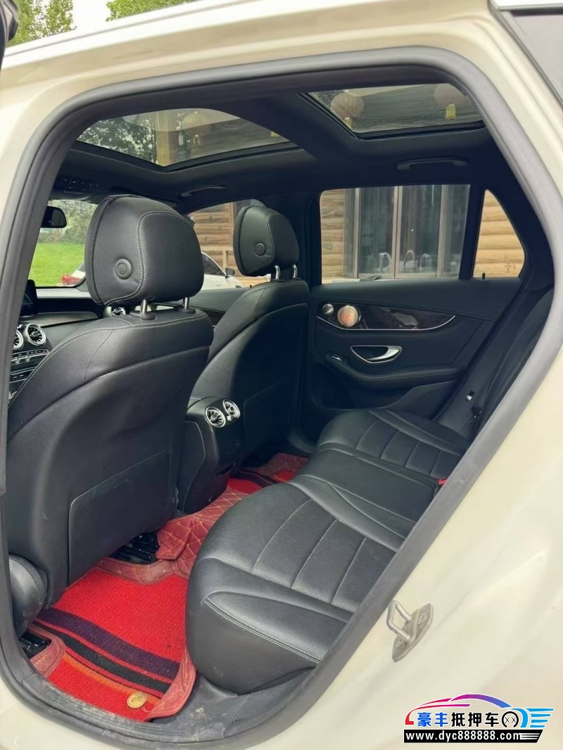 16年奔驰GLC轿车抵押车出售