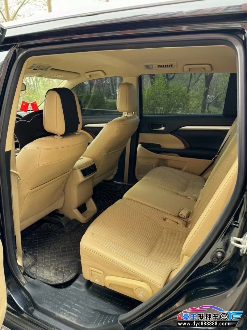 16年丰田汉兰达轿车抵押车出售