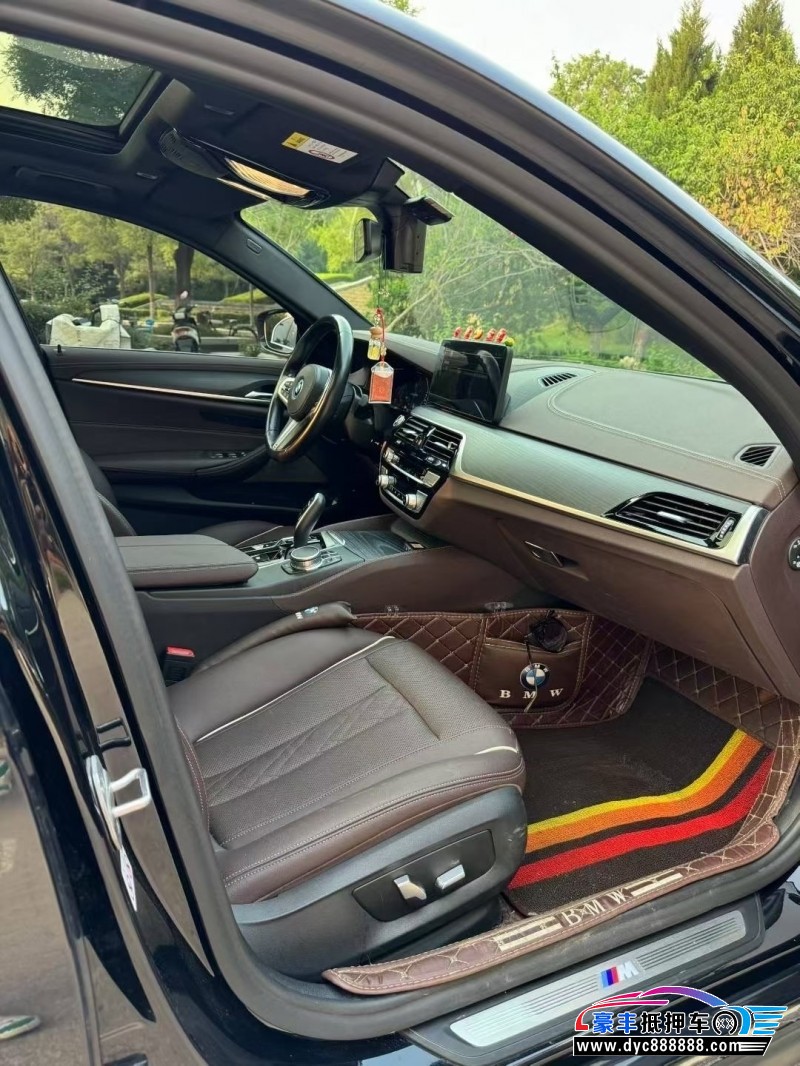 22年宝马5系轿车抵押车出售