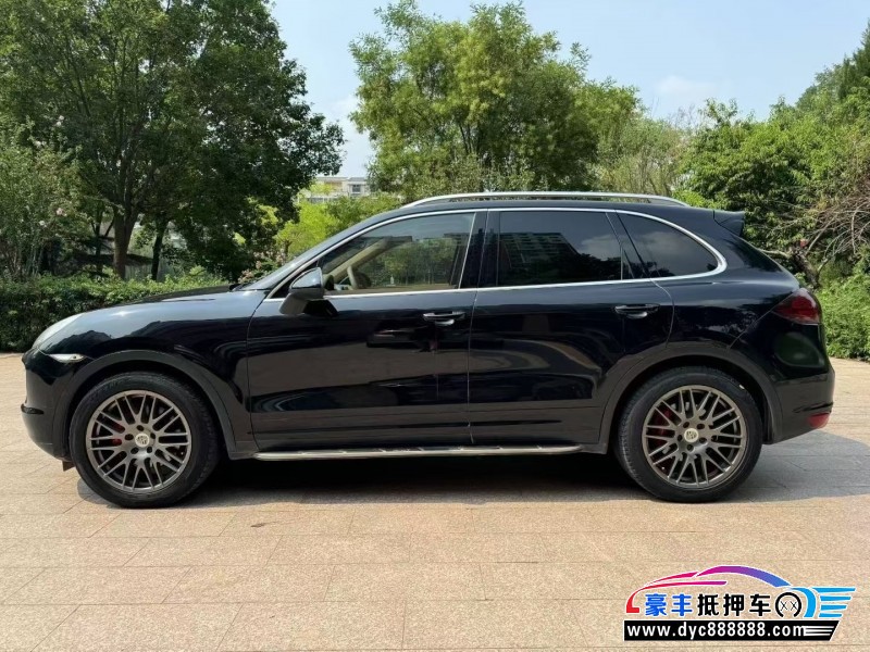 14年保时捷卡宴轿车抵押车出售