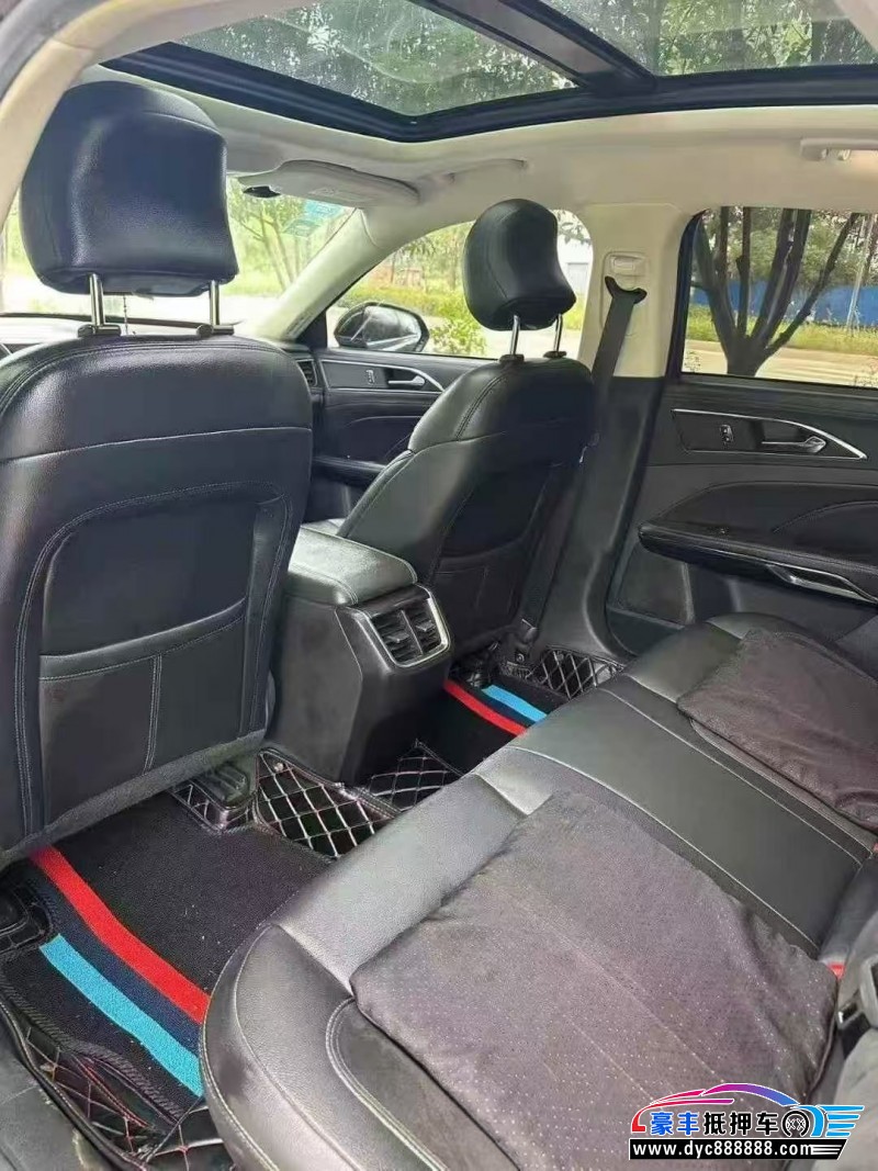 20年福特金牛座轿车抵押车出售