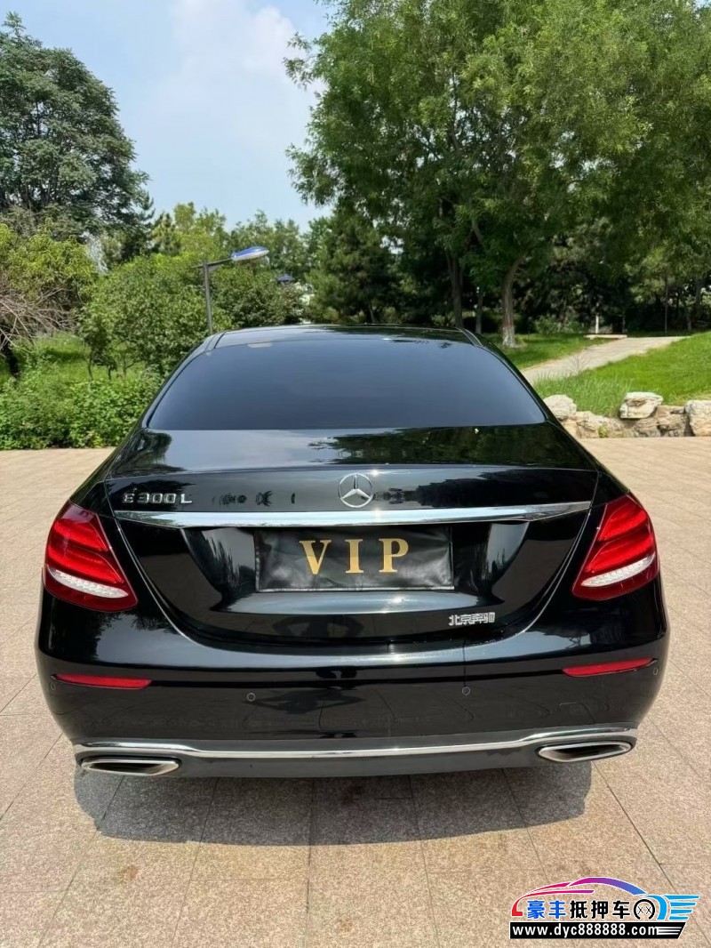 20年奔驰E轿车抵押车出售