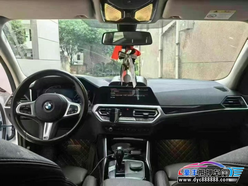 22年宝马3系轿车抵押车出售