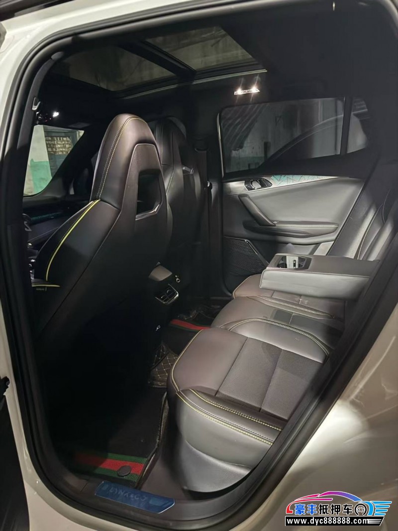 24年领克06轿车抵押车出售