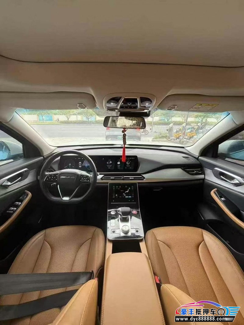 22年北京x7轿车抵押车出售