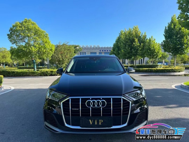 抵押车出售20年奥迪Q7轿车