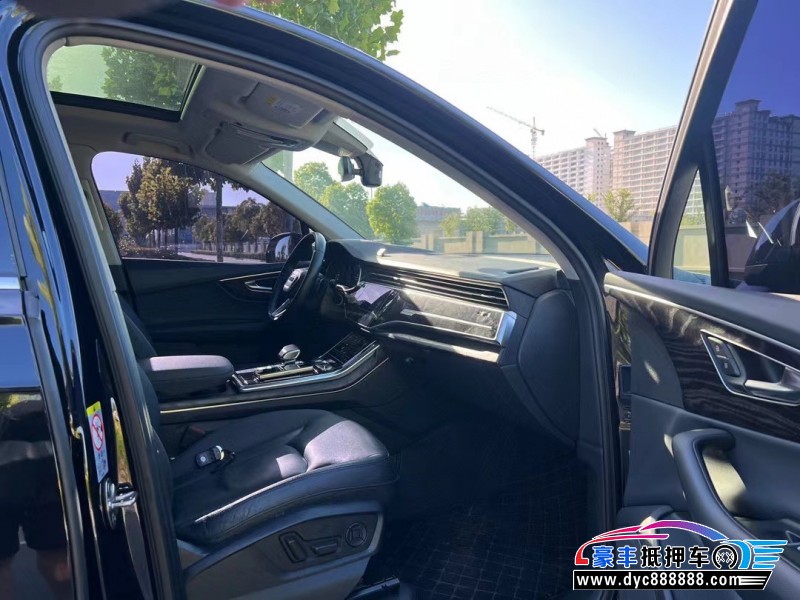 20年奥迪Q7轿车抵押车出售