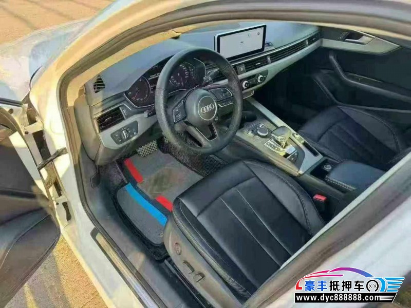 18年奥迪A4轿车抵押车出售