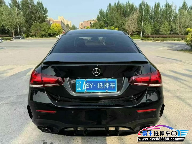 20年奔驰A轿车抵押车出售