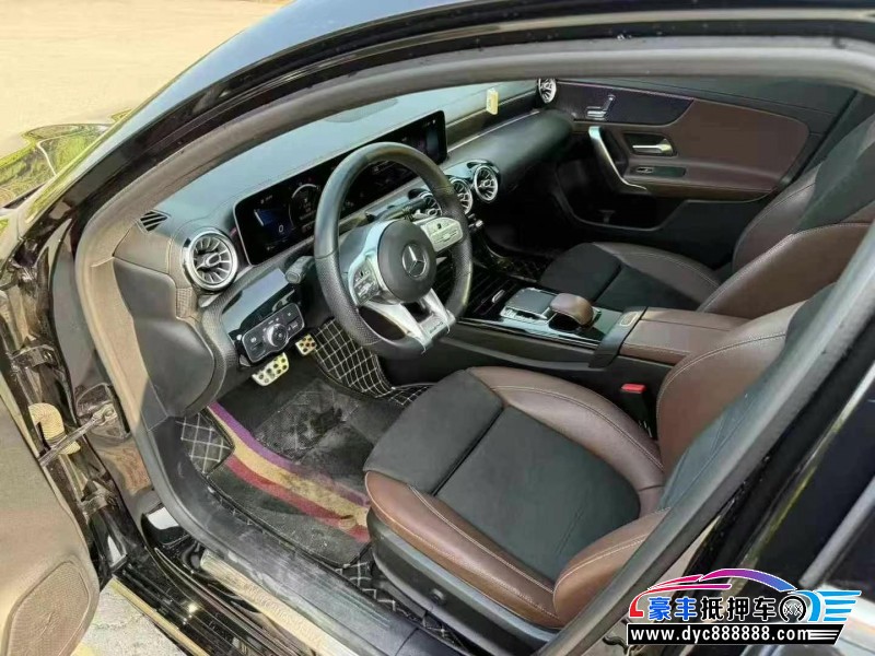 20年奔驰A轿车抵押车出售